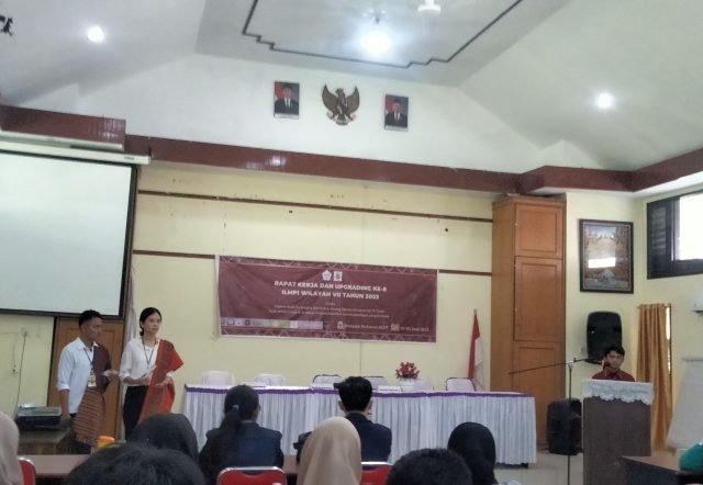 Pembukaan Rapat Kerja dan Upgrading ke 8 ILMPI (Ikatan Lembaga Mahasiswa Psikologi Indonesia) wilayah VII yang diadakan oleh FPsi USU di BLPP/Balai Diklat Pertanian, Medan (01/06). | Irga Yada Tankasiga Ginting