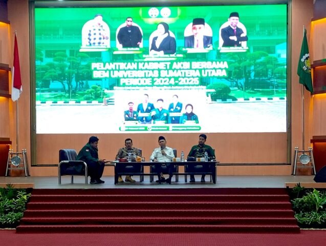 Dari kiri, moderator, lalu Mirza Nasution (Dosen Fakultas Hukum USU), Salman Alfarisi (Wakil Ketua DPRD Sumatera Utara), Muhammad Rizki Fadilah (Presiden Mahasiswa USU 2021/2022) dalam agenda diskusi publik di Gelanggang Mahasiswa (27/02/2025). | Lody C. I. Siringo-ringo