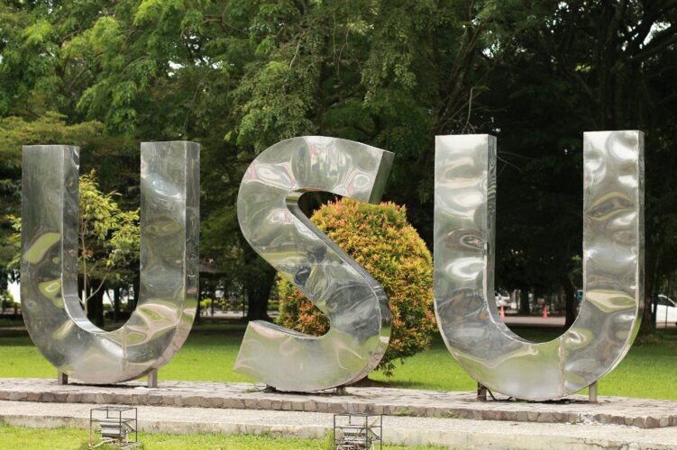 Logo USU di halaman Biro Rektor, Sabtu (01/04/2023). | Dormaulina Sitanggang