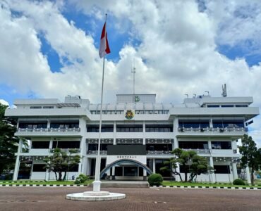 Tampak depan gedung Biro Rektor USU, Kamis (17/04/2025). | Dinar Fazira Fitri