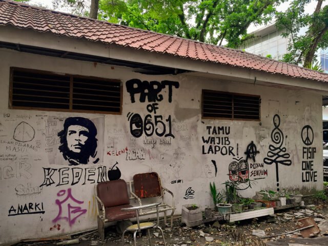 Penuh Goretan | Dormaulina Sitanggang
