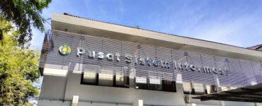 Bagian depan Gedung Pusat Sistem Informasi USU, Jumat (02/05/2025). | Tio Hasianna Vincentia Hutahaean