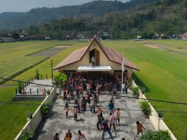 Salah satu adegan dalam film Abadi Nan Jaya. | Sumber Istimewa