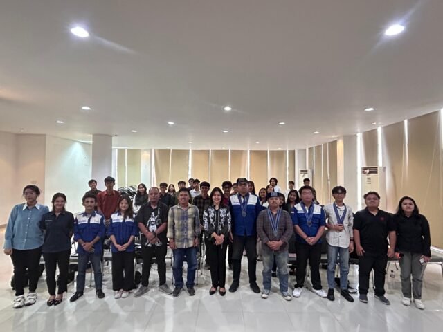 Foto bersama pengurus GMKI FEB USU narasumber dan peserta dalam kegiatan diskusi, Selasa (19/05/2026). | Sumber Istimewa